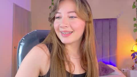 Dahlia online show from 04.17.26