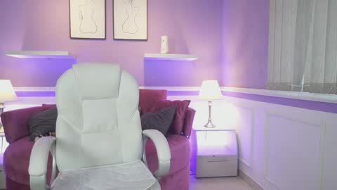 Dahlia Grey online show from 09.13.25