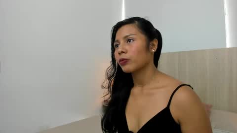 Snapshot of daila_beltran chatting on 04.13.26 Daila Beltran online show from 04.13.26