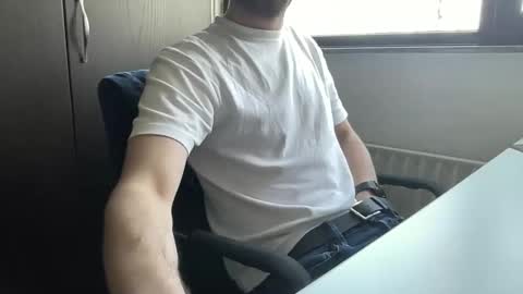 Snapshot of dailybully chatting on 02.27.26 Your daily dose online show from 02.27.26