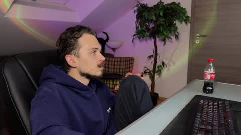 Snapshot of daimon_hall chatting on 04.04.26 Daimon online show from 04.04.26