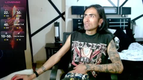 Snapshot of daimon_rock01 chatting on 01.09.25 felipe online show from 01.09.25