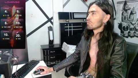 Snapshot of daimon_rock01 chatting on 01.26.25 felipe online show from 01.26.25