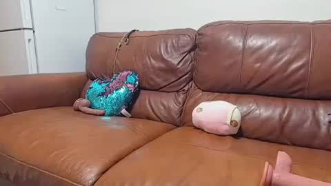 Daisy Aqua online show from 02.13.25