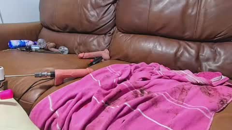 Daisy Aqua online show from 03.10.25