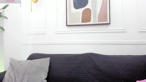 Daisy Price online show from 09.13.25