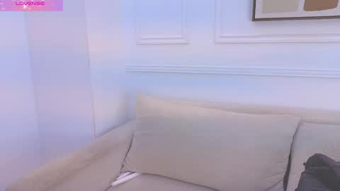 Snapshot of daisy_price chatting on 05.15.26 Daisy Price online show from 05.15.26