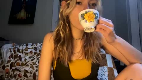 DaisyB3 online show from 01.03.25