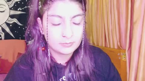 Snapshot of dak_7 chatting on 01.12.25 -- -- help me reach 100 hands up online show from 01.12.25