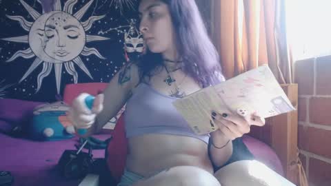 Snapshot of dak_7 chatting on 01.13.25 -- -- help me reach 100 hands up online show from 01.13.25