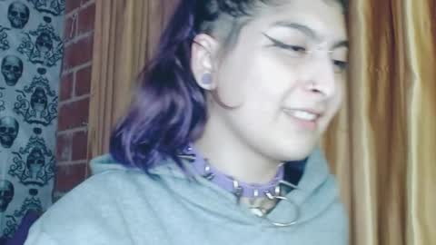 Snapshot of dak_7 chatting on 02.01.25 -- -- help me reach 100 hands up online show from 02.01.25