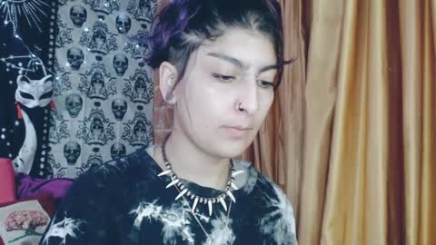 Snapshot of dak_7 chatting on 02.09.25 -- -- help me reach 100 hands up online show from 02.09.25