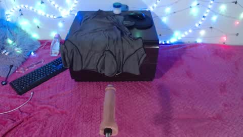 VALENTINA  online show from 01.12.25