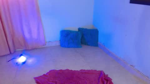 VALENTINA  online show from 11.03.25