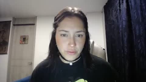 IG  dakotasofiaa online show from 03.12.25