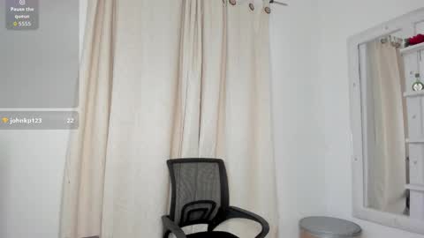 Snapshot of dakota_jenkins chatting on 11.23.25 janeth online show from 11.23.25