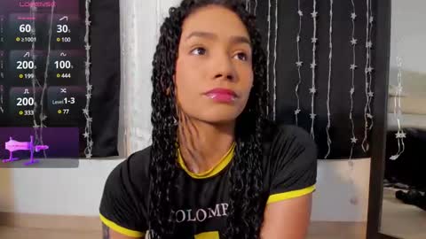 Snapshot of dakota_m01 chatting on 02.22.25 Dakota online show from 02.22.25