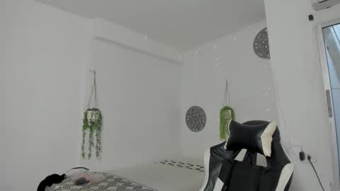 Snapshot of dakota_x18 chatting on 11.11.25 dakota_x18 online show from 11.11.25