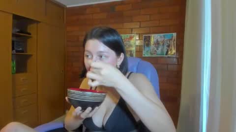 The girl of your dreams o online show from 02.11.25