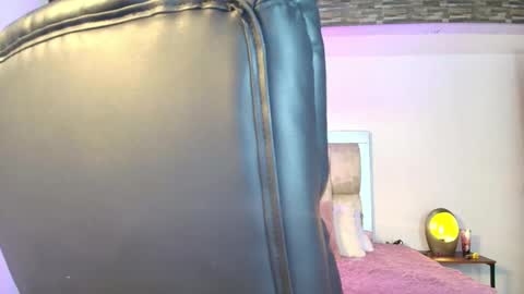 Snapshot of dakotarobbins_ chatting on 02.03.25 dakotarobbins_ online show from 02.03.25