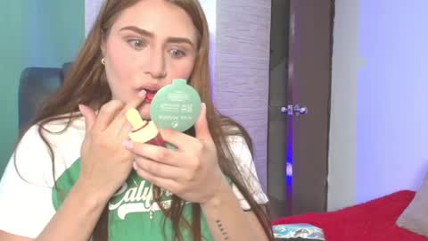 Snapshot of dakotarobbins_ chatting on 09.19.25 dakotarobbins_ online show from 09.19.25