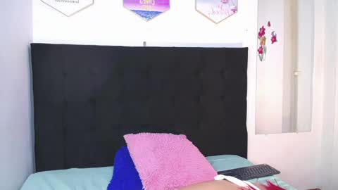 Snapshot of dakotarouse1 chatting on 04.01.26 Daakota online show from 04.01.26