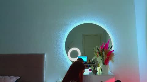 Snapshot of dakotasi chatting on 03.03.25 Dasha online show from 03.03.25