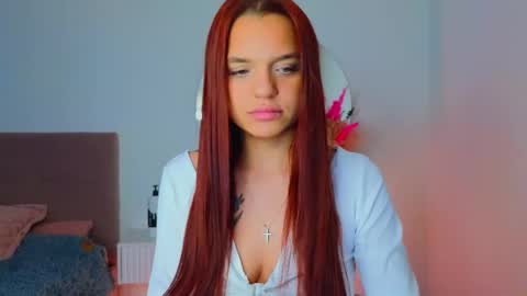 Snapshot of dakotasi chatting on 03.04.25 Dasha online show from 03.04.25