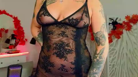 Snapshot of dakotasi chatting on 10.07.25 Dasha online show from 10.07.25