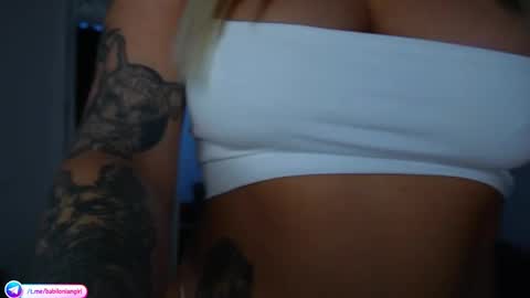 Snapshot of dakotasi chatting on 02.21.26 Dasha online show from 02.21.26