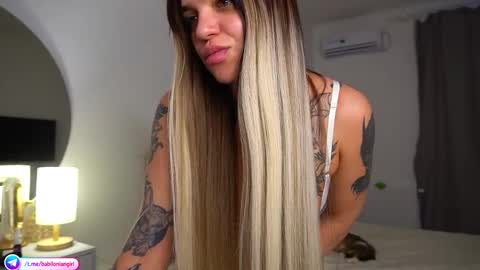 Snapshot of dakotasi chatting on 03.03.26 Dasha online show from 03.03.26