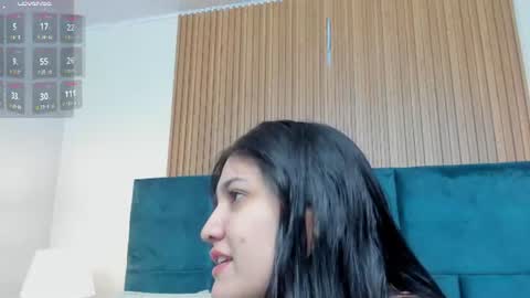 Snapshot of dalia_alissa chatting on 06.19.26 Violeta online show from 06.19.26