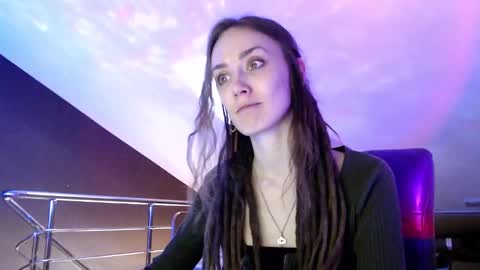 Dalia  online show from 02.21.25