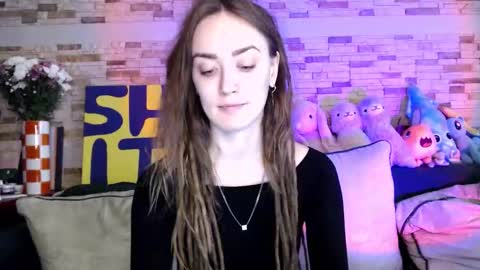 Dalia  online show from 10.15.25