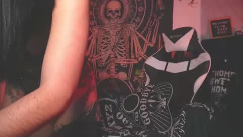 dalia_vorhees online show from 12.19.25