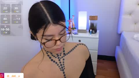 Snapshot of daliapunkt chatting on 01.06.25 Dalia online show from 01.06.25