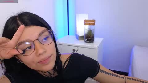 Snapshot of daliapunkt chatting on 02.27.25 Dalia online show from 02.27.25