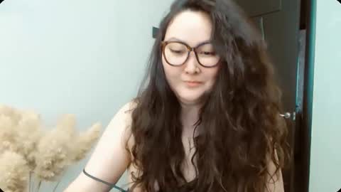 Snapshot of dalidayes chatting on 02.18.26 Dali online show from 02.18.26