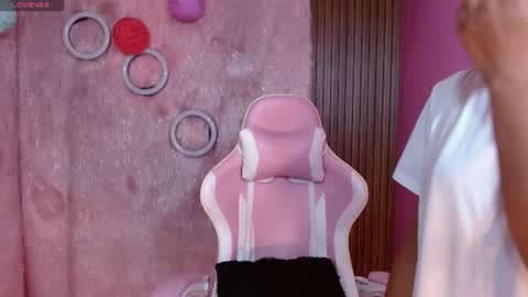 Snapshot of daliila_queen chatting on 07.16.26 dalila online show from 07.16.26