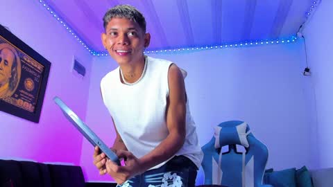 Snapshot of damar_felipe chatting on 01.23.25 damar_felipe online show from 01.23.25