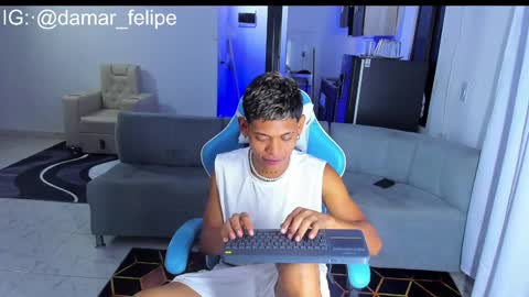 Snapshot of damar_felipe chatting on 02.07.25 damar_felipe online show from 02.07.25