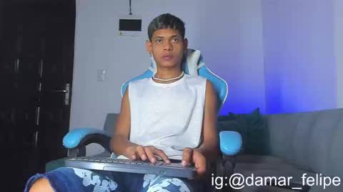 Snapshot of damar_felipe chatting on 02.22.25 damar_felipe online show from 02.22.25