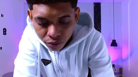 Snapshot of damar_felipe chatting on 10.23.25 damar_felipe online show from 10.23.25