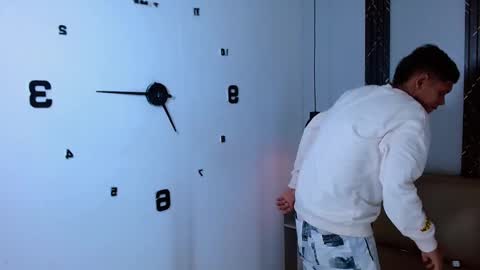 Snapshot of damar_felipe chatting on 10.28.25 damar_felipe online show from 10.28.25