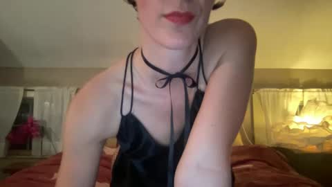 Snapshot of damedauphin chatting on 09.13.25 Montana online show from 09.13.25