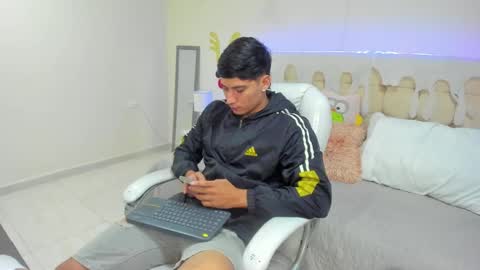 DAMIAN online show from 01.07.25