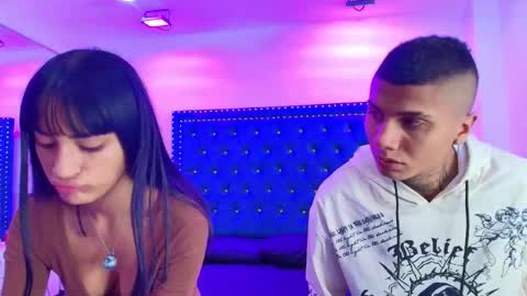 Snapshot of damian_and_roxanne chatting on 11.10.25 DAMIAN AND ROXANNE. online show from 11.10.25