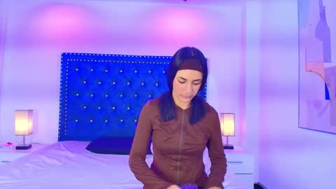 DAMIAN AND ROXANNE.  online show from 03.09.26