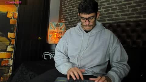 Snapshot of damian_bulls chatting on 02.22.26 ---Damian--- online show from 02.22.26