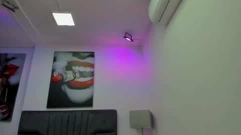 Snapshot of damian_vadim chatting on 02.12.26 Damian Vadim online show from 02.12.26